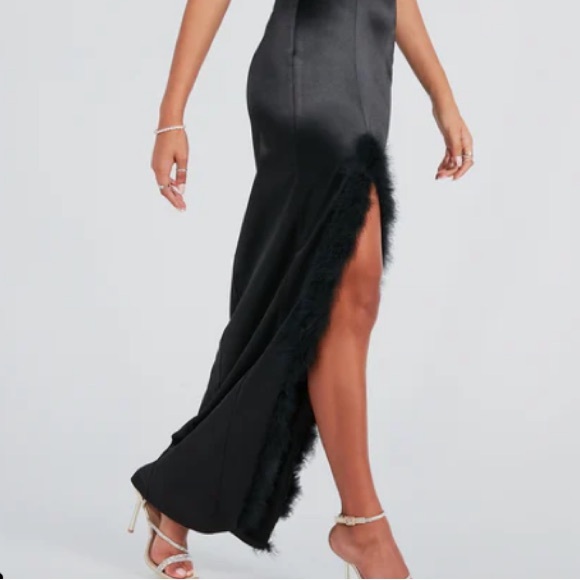 Windsor Charlotte Formal Satin Marabou Strapless Dress - Picture 3 of 3